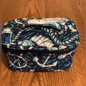 NWT Vera Bradley Shore Enough Train Case (makeup case)💄👄